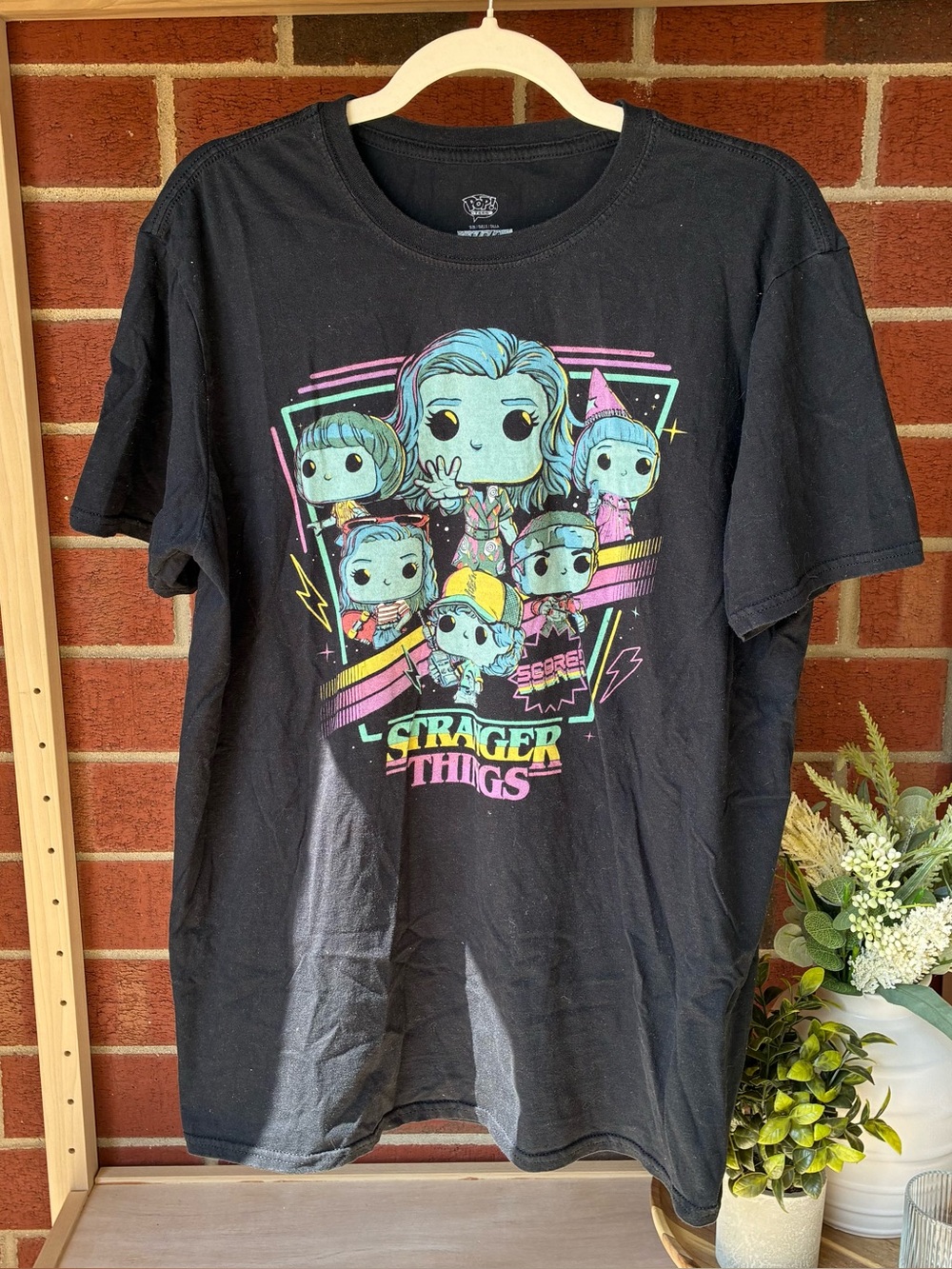 Funko POP! Stranger Things T-Shirt Arcade Machine Size Lg Black Unisex
TV - Picture 1 of 5